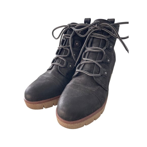 Mia Grant Wedge Boots Size 9 Lace Up Faux Leather Rugged Outsole Platform Grunge - Picture 2 of 8